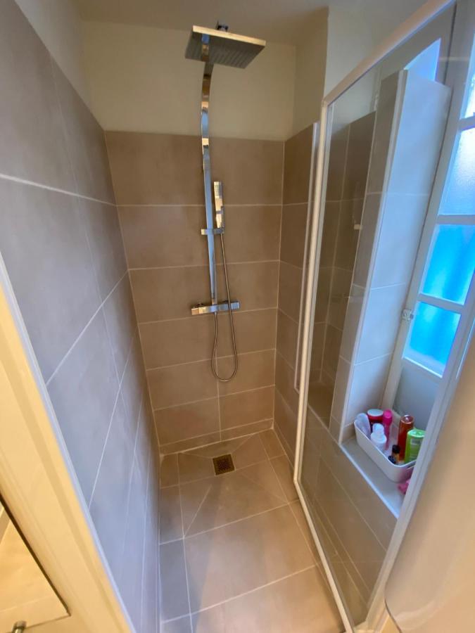 C054-Bel Appartement Lumineux Au Coeur Du Suquet Cannes Esterno foto